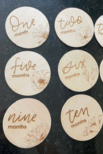 Load image into Gallery viewer, Floral Monthly Milestone Set