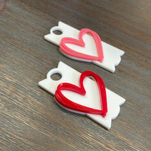 Load image into Gallery viewer, Heart Outline Stanley Topper
