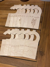 Load image into Gallery viewer, Baby Clothing Divider by Size
