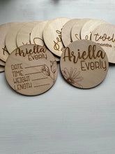 Load image into Gallery viewer, Floral Monthly Milestone Set
