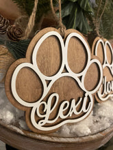 Load image into Gallery viewer, Paw Ornament/Stocking Tag
