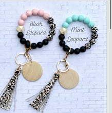 Load image into Gallery viewer, Silicone Beaded wristlets
