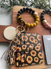 Load image into Gallery viewer, Silicone Beaded wristlets

